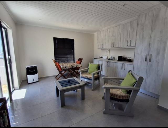 2 BEDROOM HOUSE FOR SALE IN HARBOUR LIGHTS